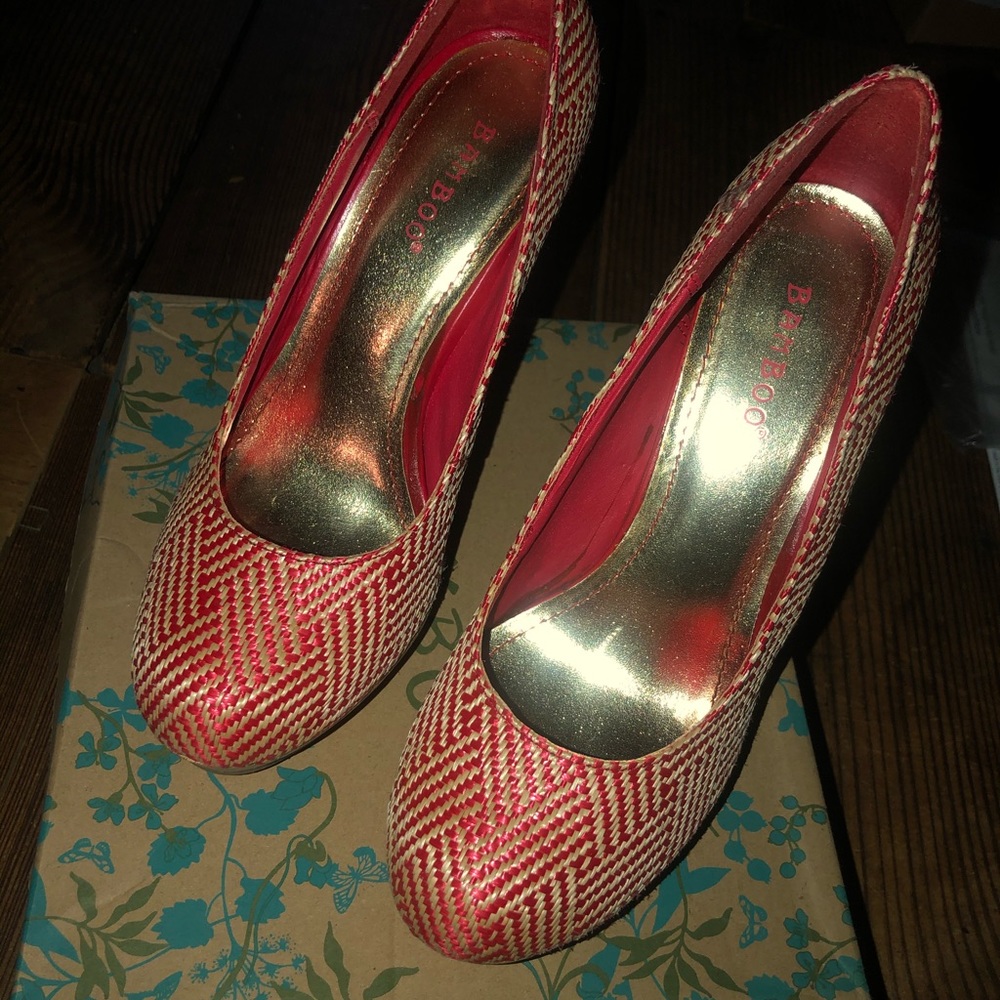 Red and Tan Platform Pump